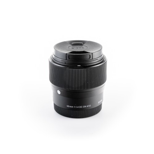 SIGMA 56mm f/1.4 DC DN...