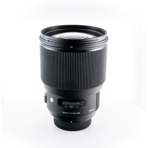 SIGMA 85mm f/1.4 DG HSM ART...