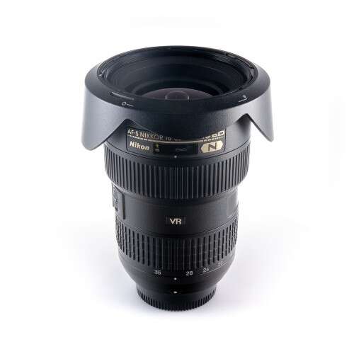 NIKON AF-S 16-35mm f/4 G VR...