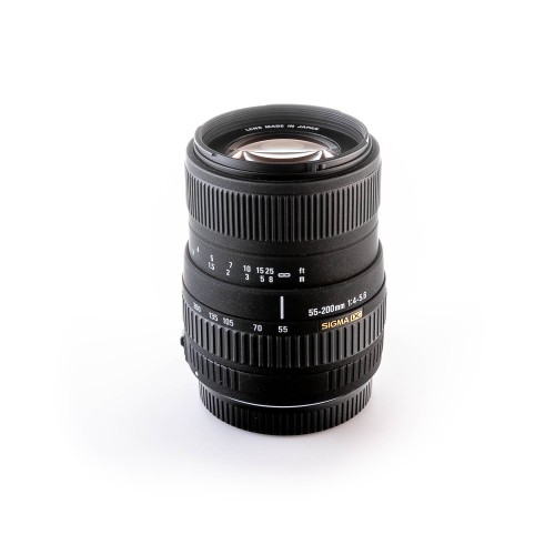SIGMA 55-200mm f/4-5.6 DC...