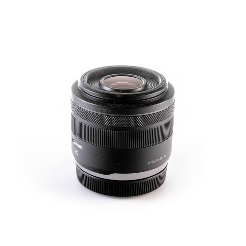 CANON RF 35mm f/1.8 MACRO...
