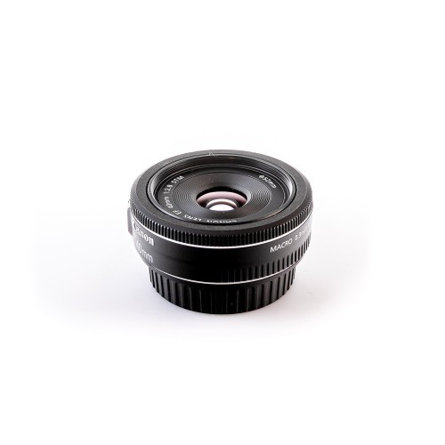 CANON EF 40mm f/2.8 STM -...