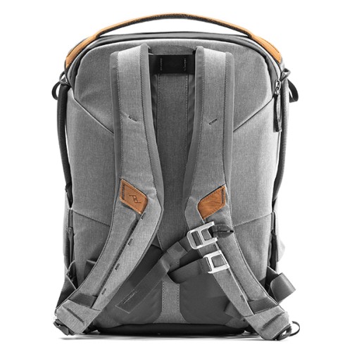 PEAKDESIGN EVERYDAY...