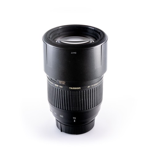 TAMRON 70-300mm f/4-5.6 Di...