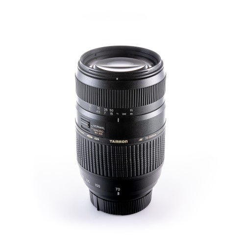 TAMRON 70-300mm f/4-5.6 Di...