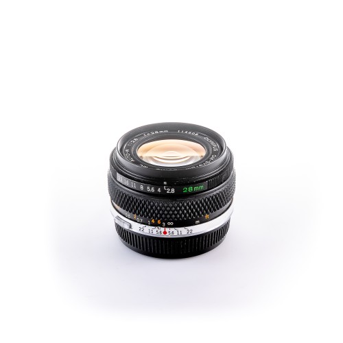 OLYMPUS ZUIKO 28mm f/2.8...