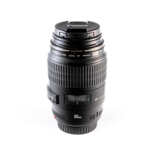CANON EF 100mm f/2.8 MACRO...