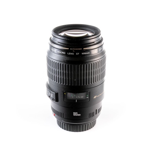 CANON EF 100mm f/2.8 MACRO...