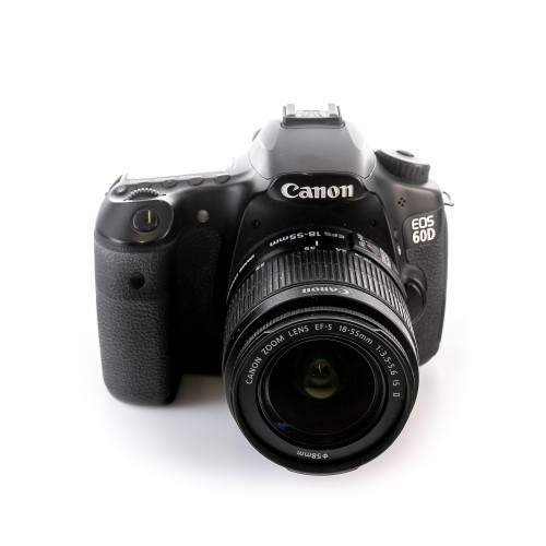 CANON EOS 60D + 18-55 IS II...